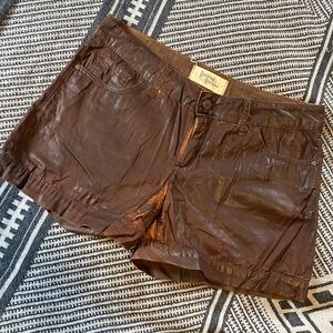 Distressed 100% cotton 5 pocket shorts